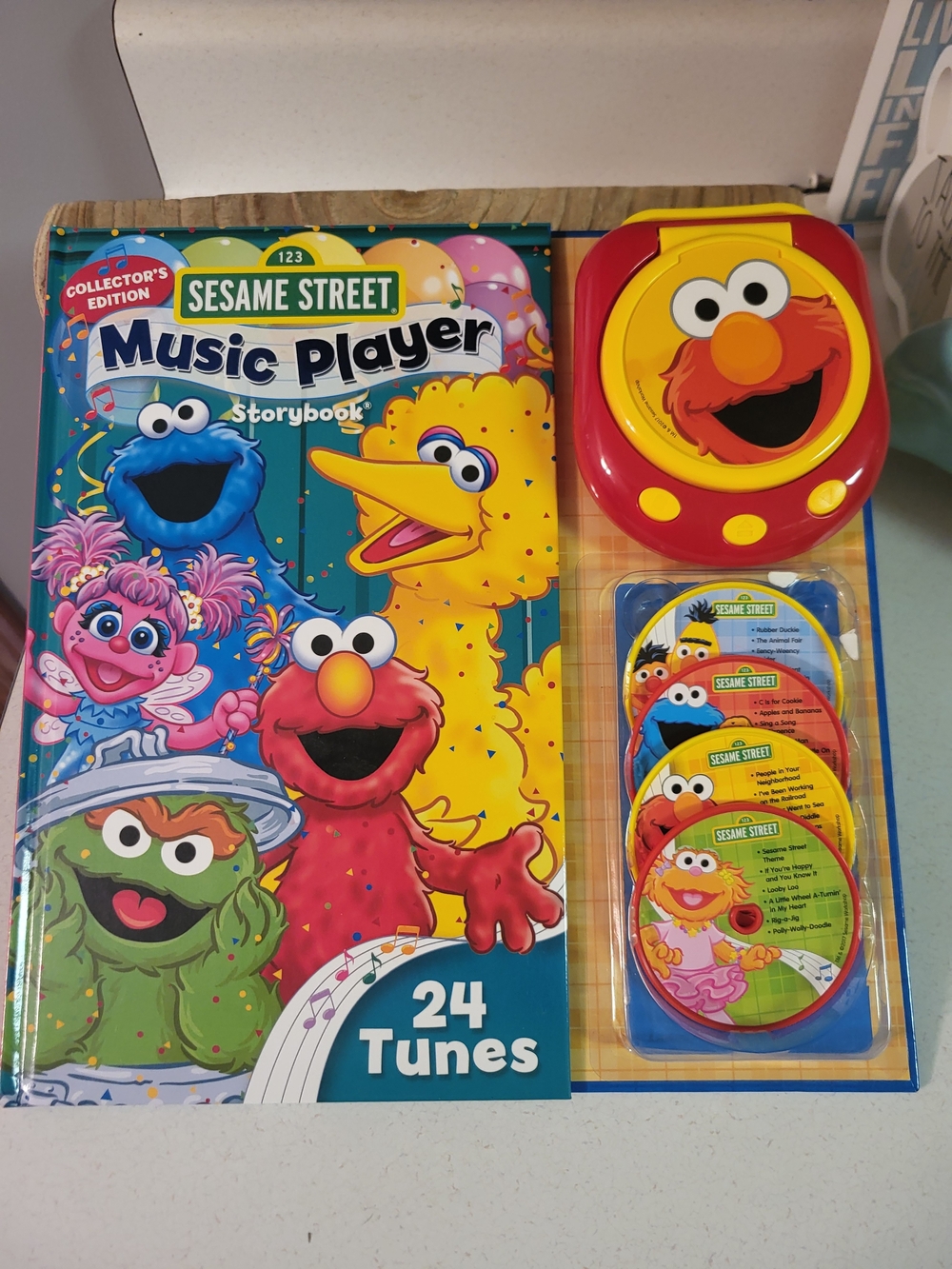 Sesame Street Music Player Storybook 24 Tunes Complete Tested Working